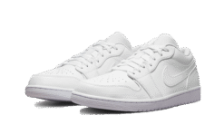 Alternative view of Triple White (2022)