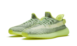 Alternative view of Yeezreel (Reflective)