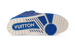 Alternative view of Skate Blue